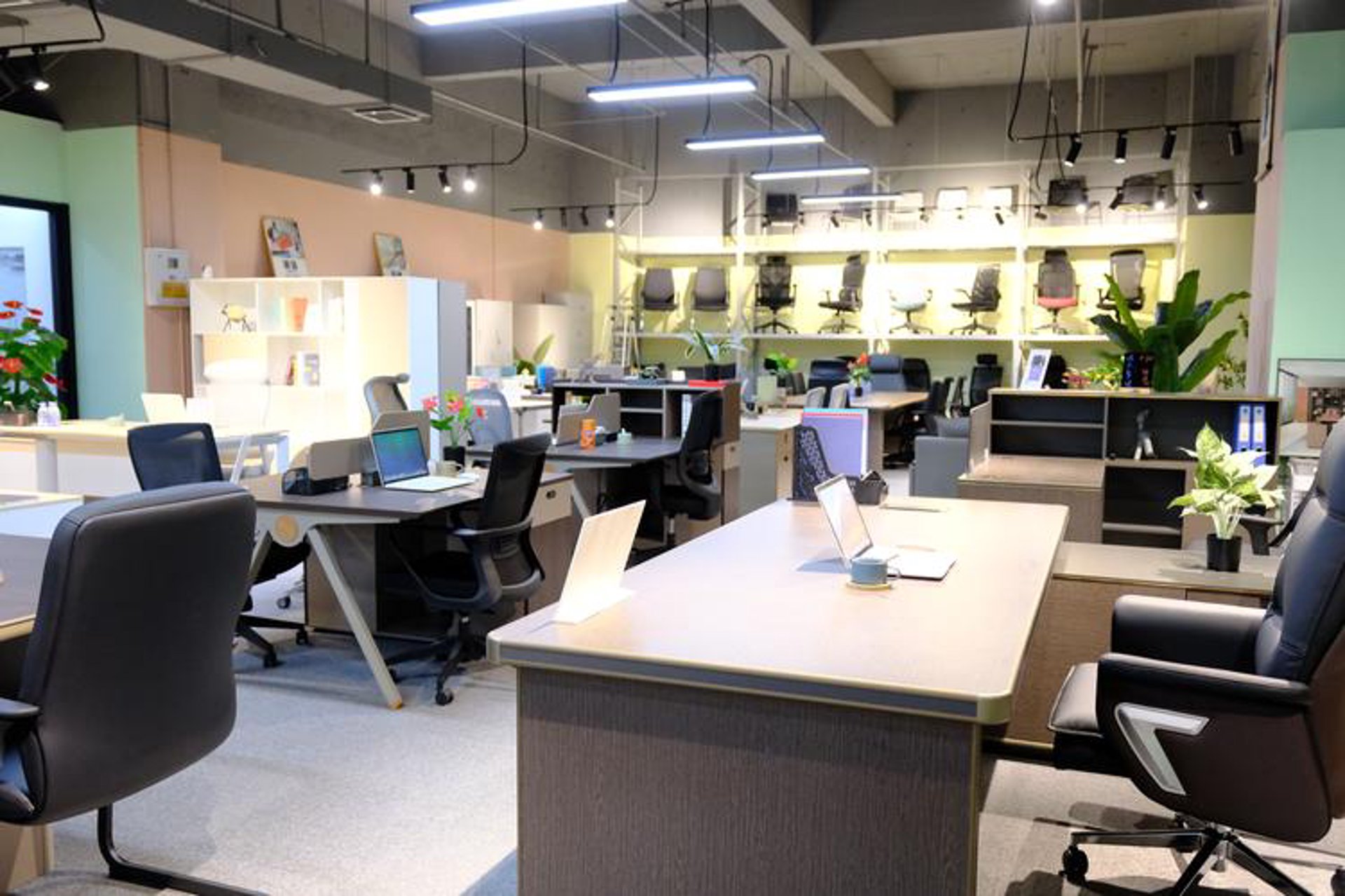 成龙办公家具